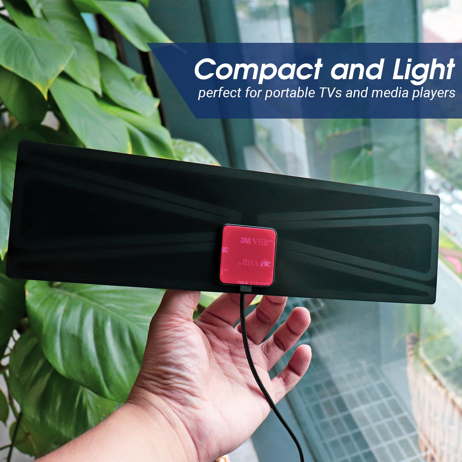 DVB-T2 Innenfenster/Wandmontage Antenne 5db Verstärkungsgewinn - August DTA420