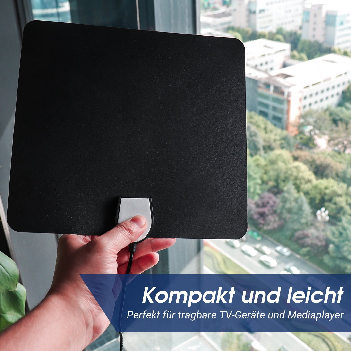 August DTA450 - DVB-T/DVB-T2 HD-Antenne - 5dB Leistungsstarke Zimmerantenne für digitales terrestrisches HD-TV mit Standfuß - Daffodil Germany GmbH